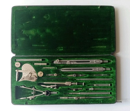 Boîte compas ancienne - boîte,