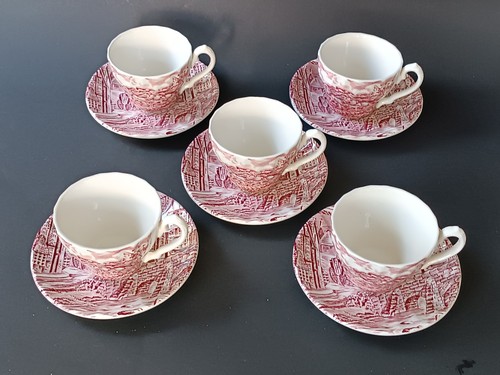 Tasses leur soucoupe en - et,