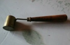 Ancien doseur de plomb pour