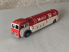 Jouet ancien en tôle camion