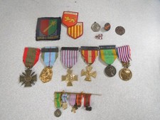 VIT02 LOT DE MEDAILLES