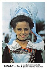 CPM Costume du cercle fleur