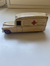 Dinky Toys Daimler Ambulance