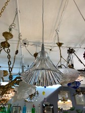 3 suspensions modèle mille nuits clair en cristal de Baccarat (prix à la pièce)