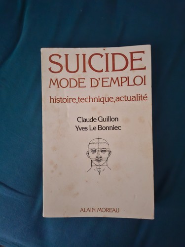 Livre mode emploi claude - mode,