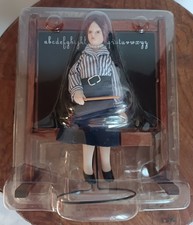 Poupée / figurine éditions Atlas Collection L'école de mon enfance MAÎTRESSE C96