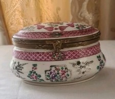 BOITE PORCELAINE BONBONNIERE