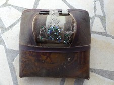 Ancien coussin ou carreau de dentelière décoré, sans les fuseaux en bois