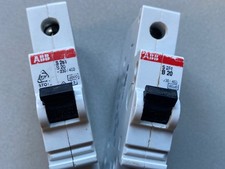 2 x disjoncteurs automatiques