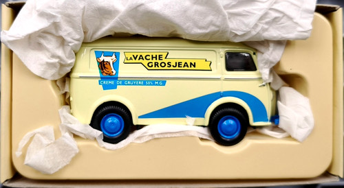 Corgi 143 peugeot d3a vache - 143, la