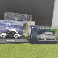 Renault 4 cv 2 modèles