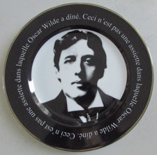 Assiette en porcelaine JC de