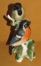 Couple d'oiseaux Bouvreuil statuette figurine porcelaine Allemande 16 cm