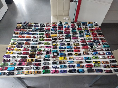 Lot voitures miniatures 64 - voitures,