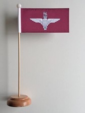 Drapeau de table en bois du