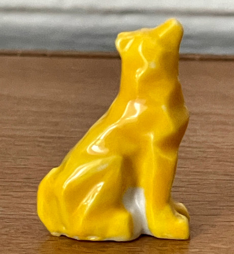 Fève chien loup jaune - fève,