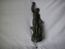 Dessus de pendule en régule