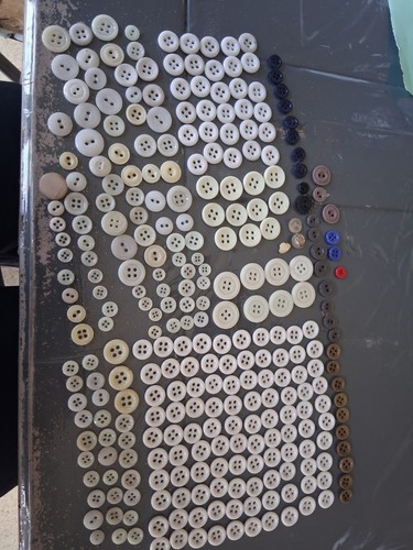 Gros lot 390 boutons verre - 390, en