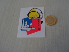 CROIX ROUGE  autocollant    pompier   feyzin     ( cr8 )