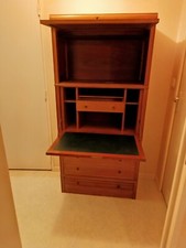 Secrétaire MB contemporain, très bon état général, couleur marron clair 