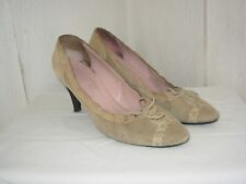 DINO ROSSI Escarpins daim beige P.40