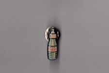 Pin's Evian / bouteille avec bouchon biberon (époxy)