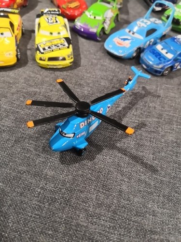 Voiture disney pixar - disney,