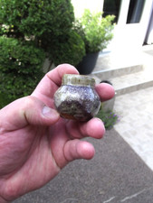 Eugéne LION  petit vase miniature grés émaillé 1867/1945 Saint-Amand en Puisaye