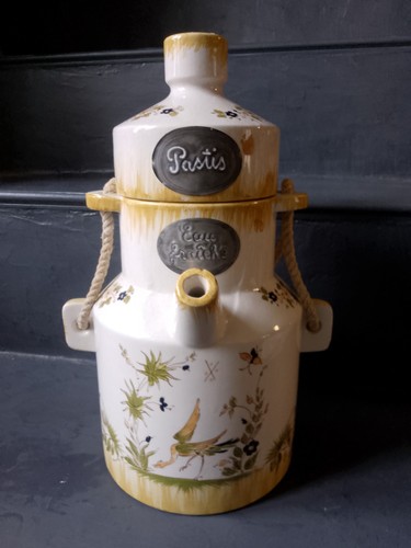 Service pastis vieux - À,