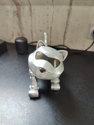 Robot chat interactif - chat, vintage
