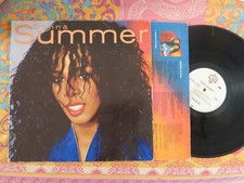 33T DONNA SUMMER - LOVE IS IN
