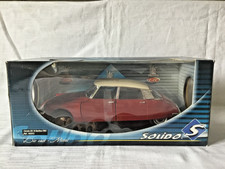 1/18  CITROEN DS BERLINE 1963 ROUGE SOLIDO EDITION LIMITEE 1250 EXEMPLAIRES