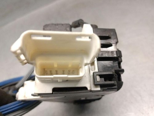9681334380 serrure porte avant