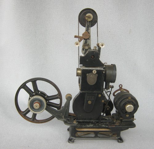 Ancien projecteur cinéma - ancien,
