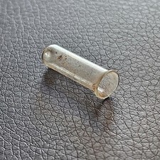 Minuscule éprouvette ou tube a essai en verre soufflé curiosité laboratoire