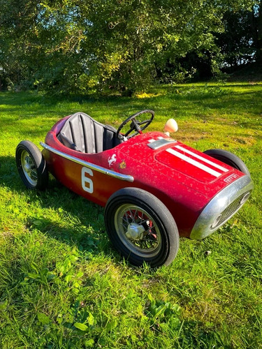Voiture ancienne enfants