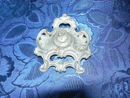 Ancien encrier regule - en, style