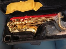 Saxophone Never used