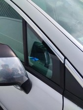 Custode avant droit - , (porte)