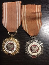 Pologne. 2 Médailles forces armées aux services rendus de la patrie X et XX ans