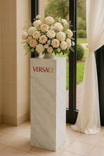 Présentoir colonne Versace