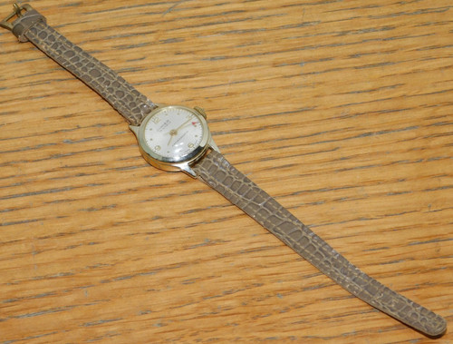 Montre suisse cimier - suisse,