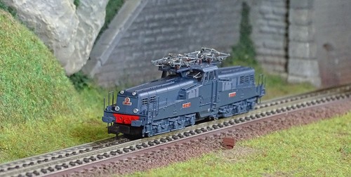Arnold hn2549s locomotive - arnold,