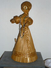 ANCIENNE POUPEE EN PAILLE