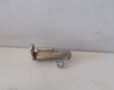 § accessoire machine à coudre SINGER  pied à repriser référence SIMANCO 121094