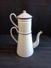 Ancienne cafetière émaillée