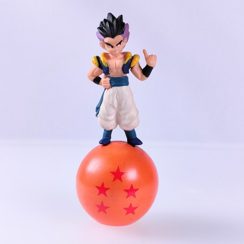Figurine casquette crayon