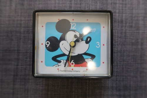 Mickey reveil lorus - mickey,