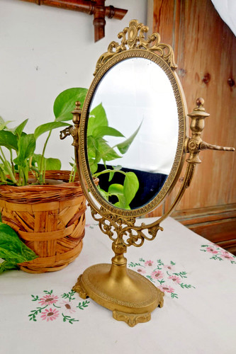 Miroir table à - de,