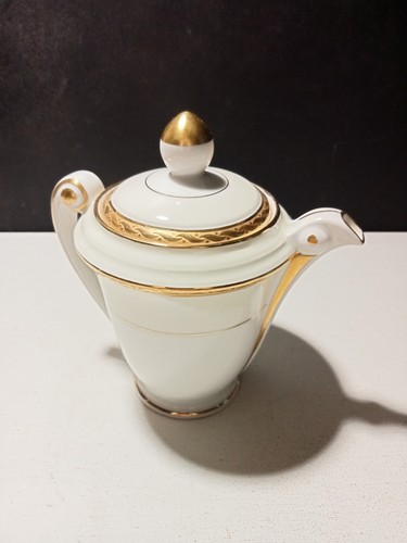 Pot lait porcelaine - à,